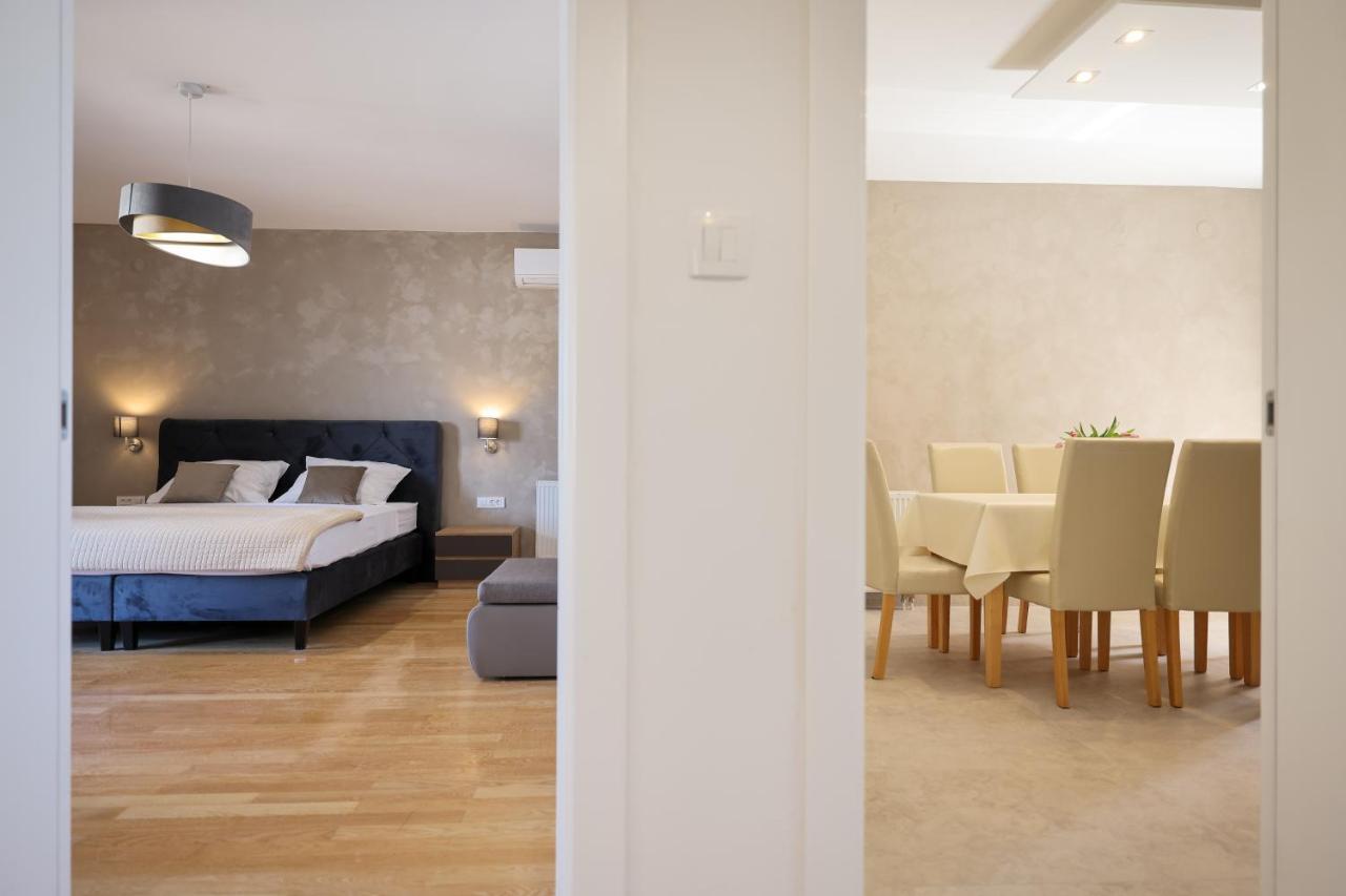 Apartments Skara 비빈제 외부 사진