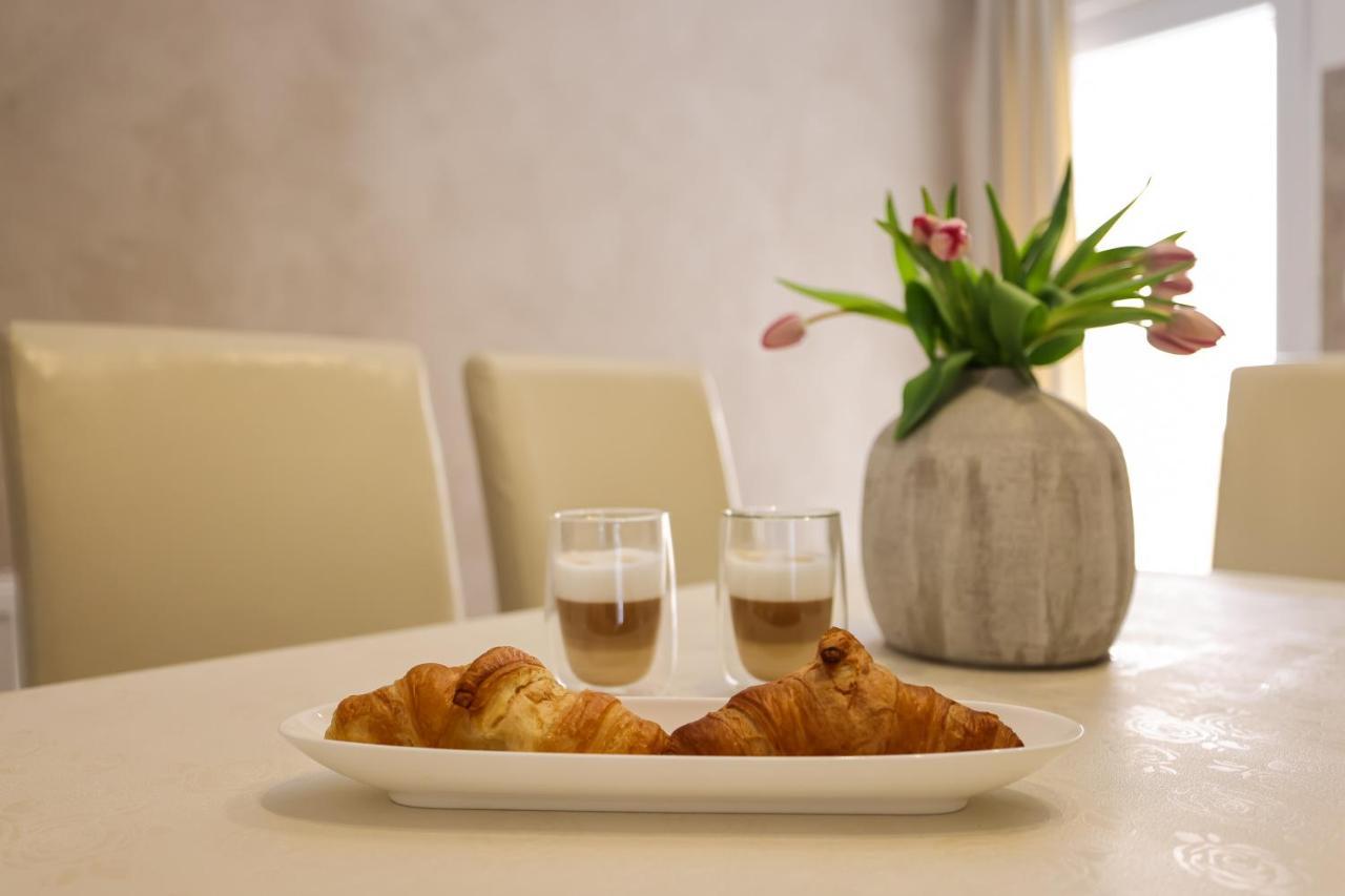 Apartments Skara 비빈제 외부 사진