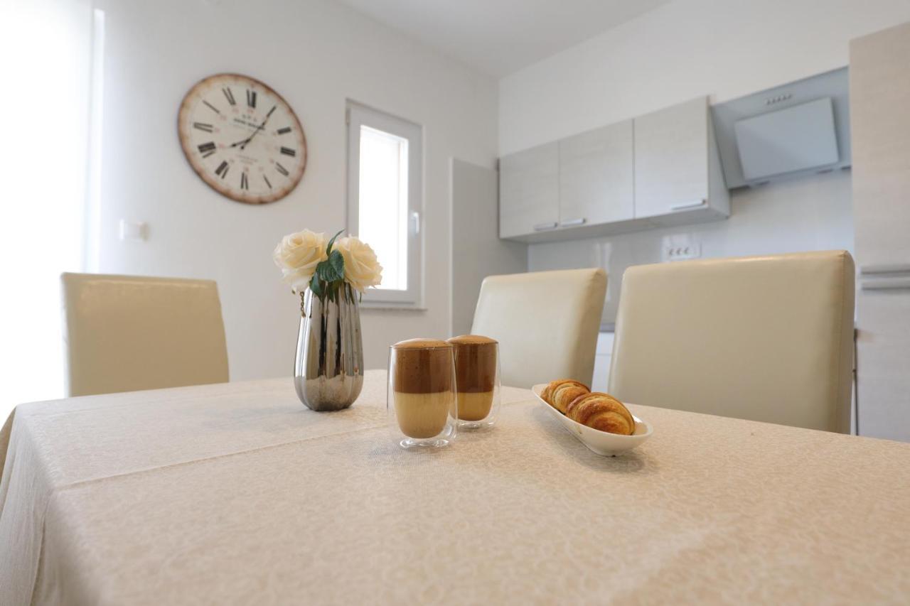 Apartments Skara 비빈제 외부 사진