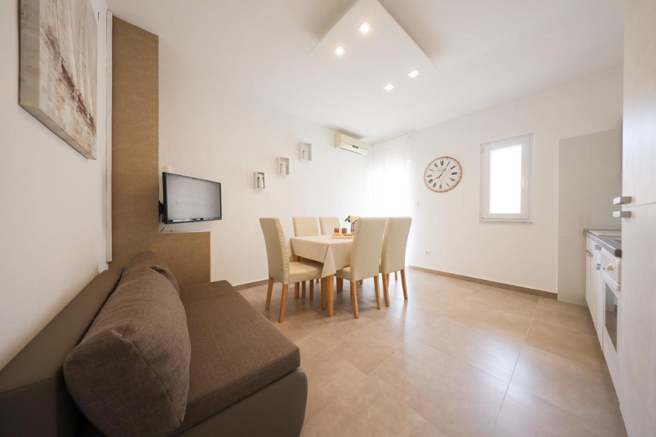 Apartments Skara 비빈제 외부 사진