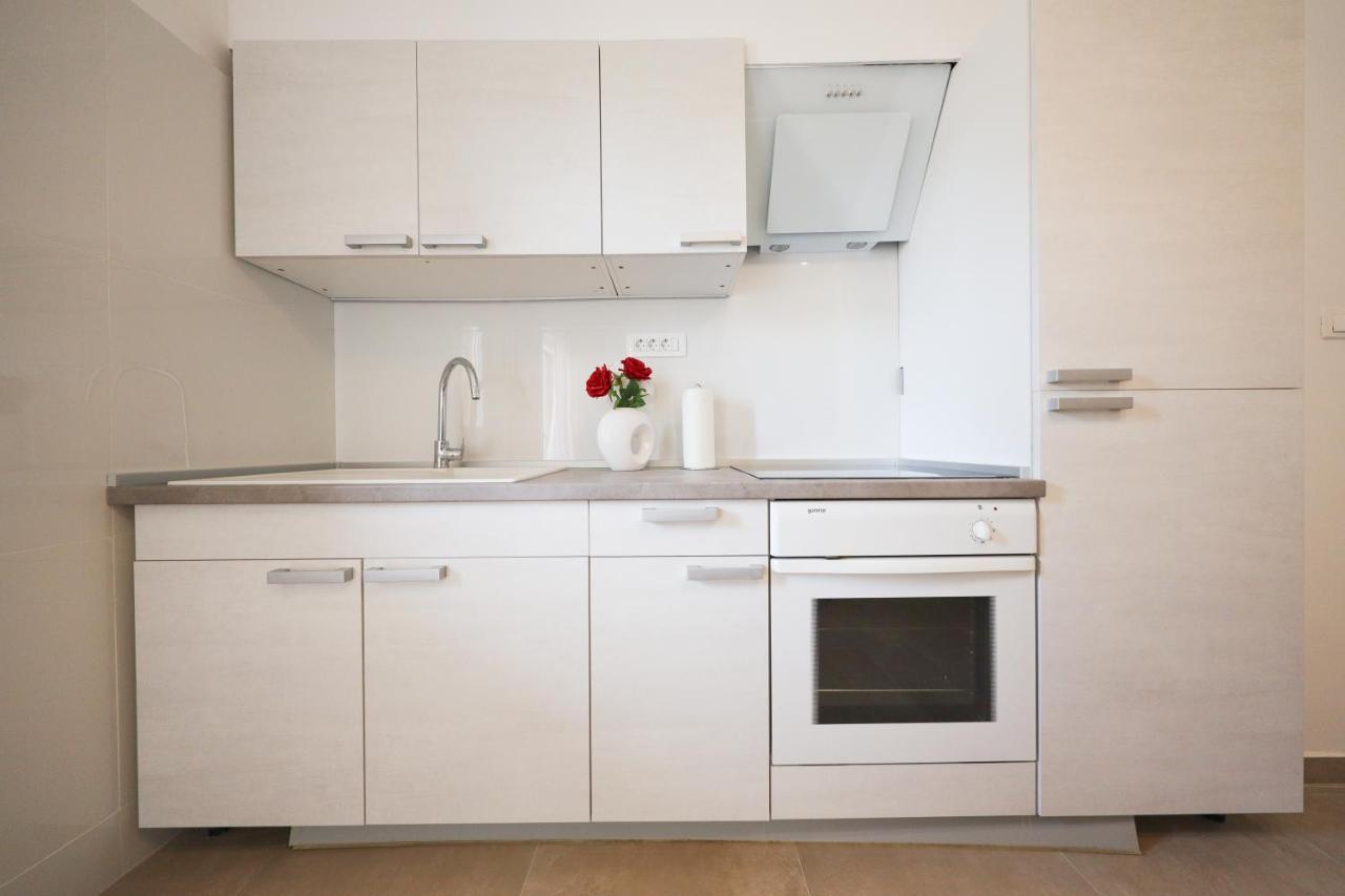 Apartments Skara 비빈제 외부 사진