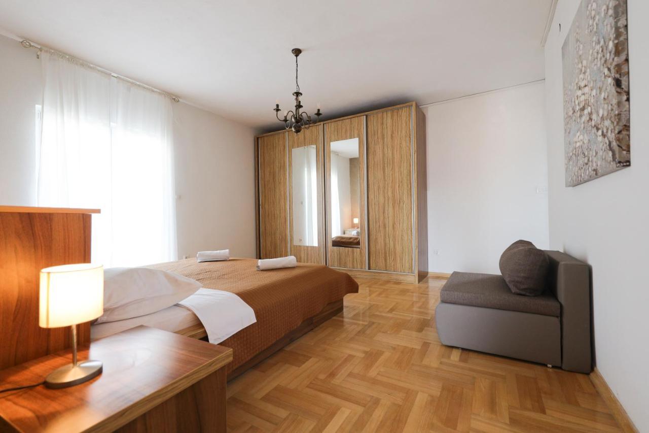 Apartments Skara 비빈제 외부 사진