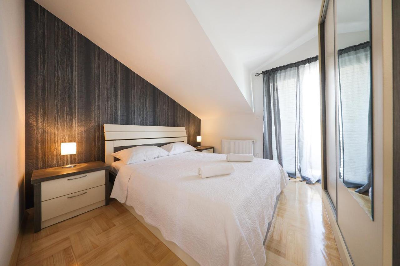Apartments Skara 비빈제 외부 사진