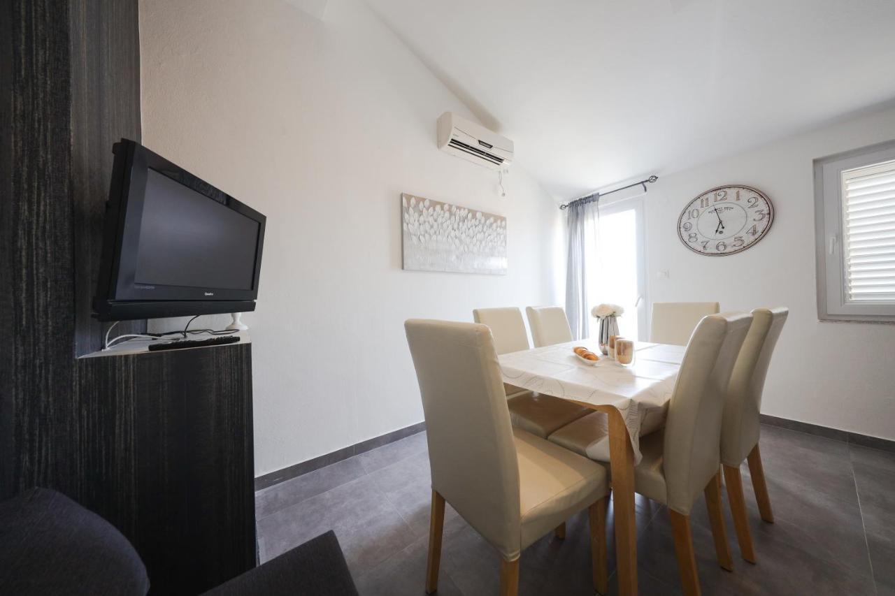 Apartments Skara 비빈제 외부 사진