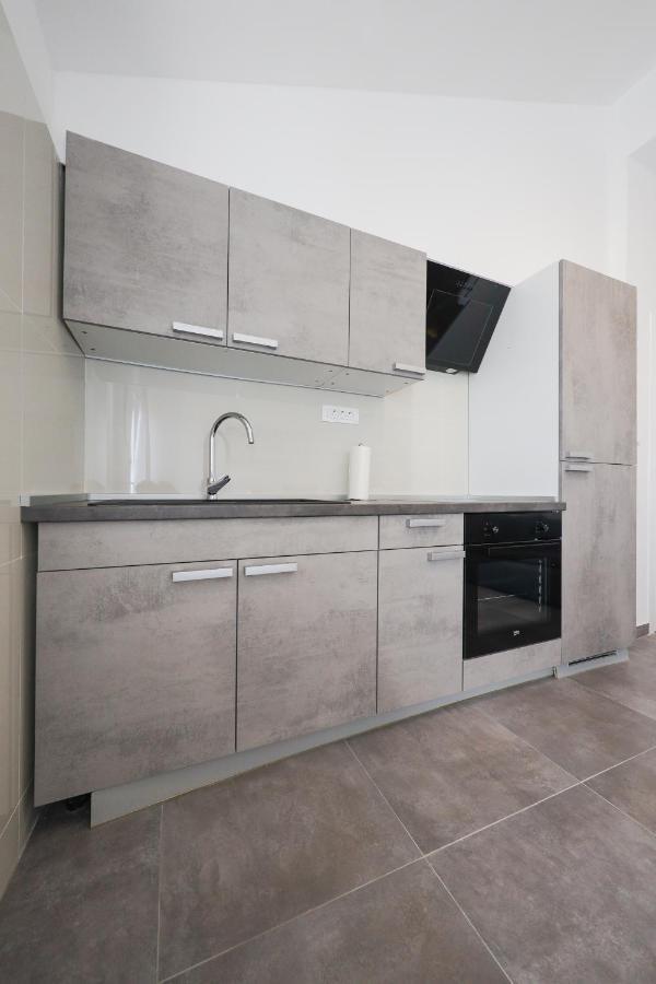 Apartments Skara 비빈제 외부 사진