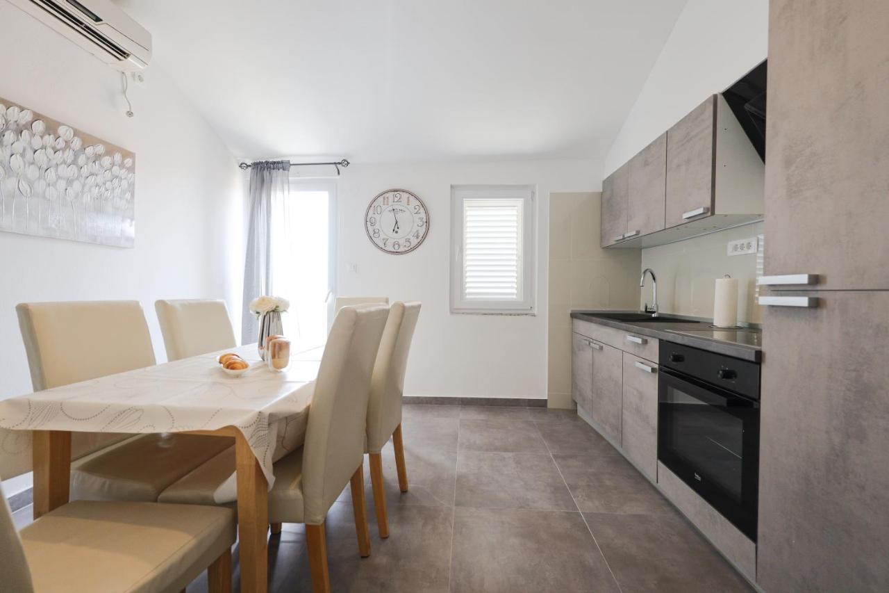 Apartments Skara 비빈제 외부 사진